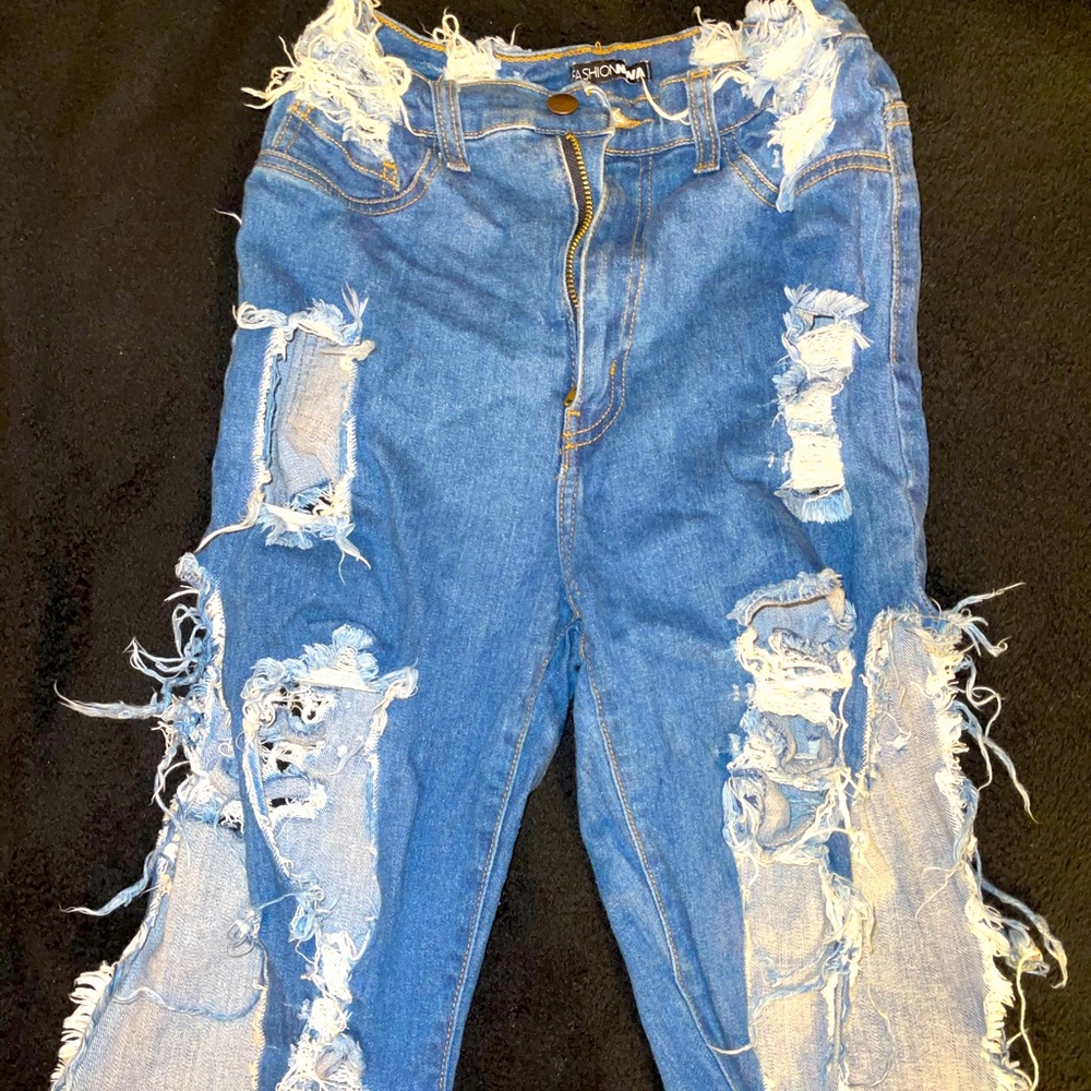 High waisted distressed denim shorts